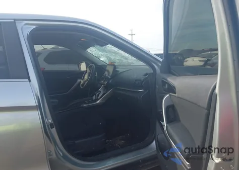 2022 Mitsubishi Eclipse Cross Le из США, поврежденный, VIN JA4ASVAA9NZ057426